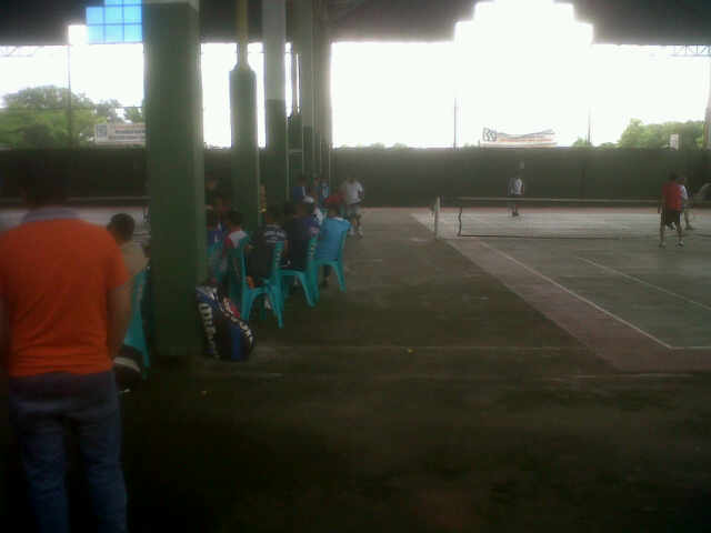 Tennis Indoor BRI Bangun Kekerabatan